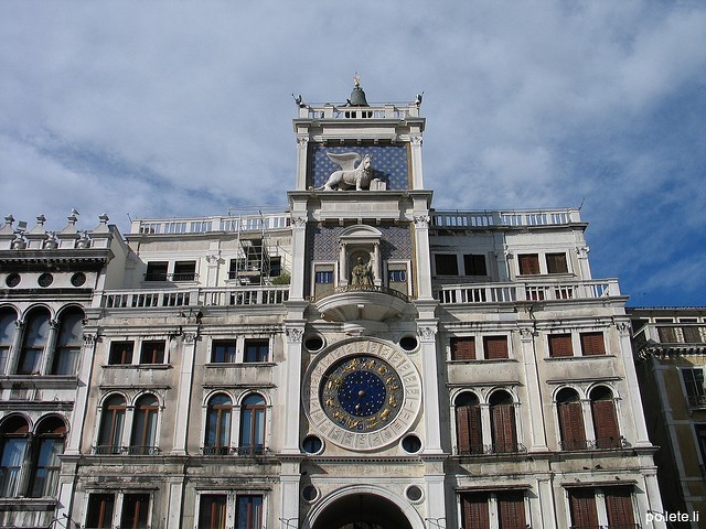 Часовая башня в Венеции