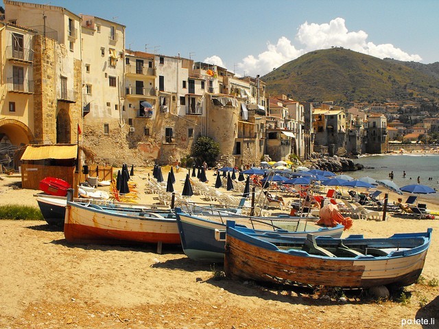 Прибрежный городок в Сицилии